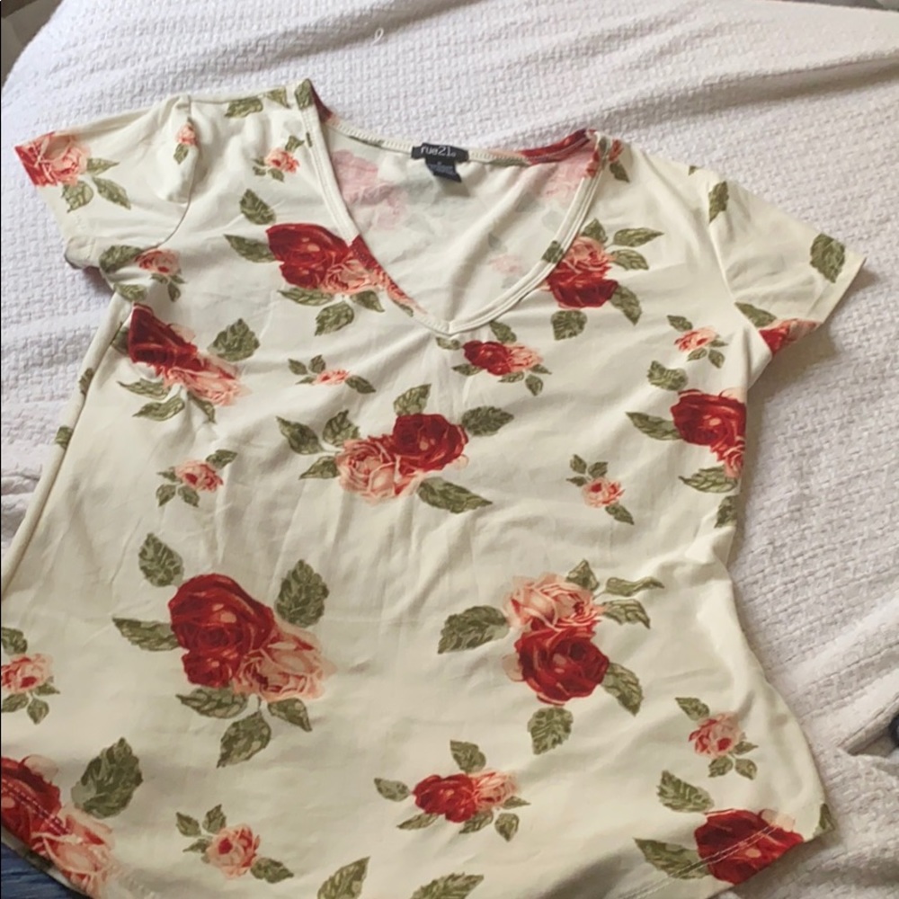 Cute rose tee